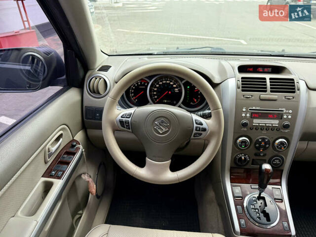 Черный Сузуки Гранд Витара, объемом двигателя 2.74 л и пробегом 178 тыс. км за 7500 $, фото 20 на Automoto.ua