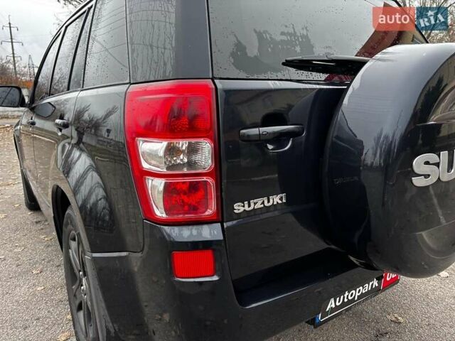Черный Сузуки Гранд Витара, объемом двигателя 2 л и пробегом 238 тыс. км за 8790 $, фото 12 на Automoto.ua