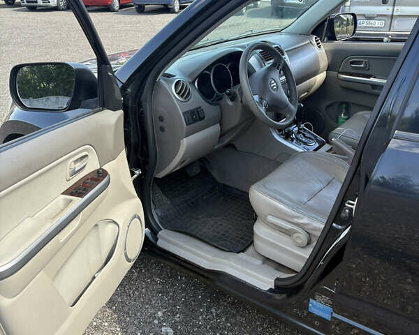 Чорний Сузукі Гранд Вітара, об'ємом двигуна 2.74 л та пробігом 155 тис. км за 7999 $, фото 9 на Automoto.ua