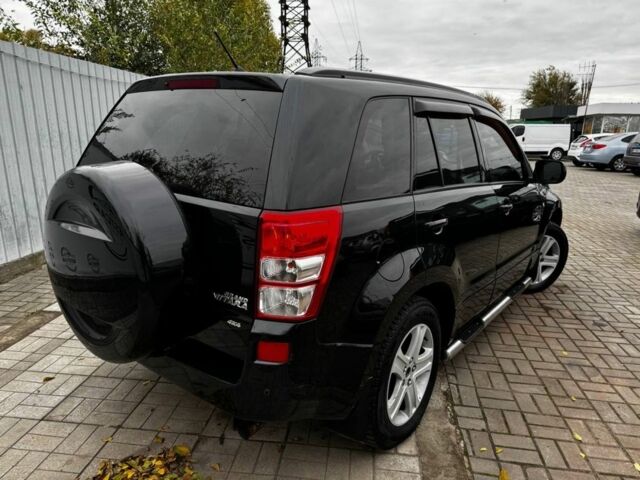 Чорний Сузукі Гранд Вітара, об'ємом двигуна 2.7 л та пробігом 170 тис. км за 7999 $, фото 3 на Automoto.ua