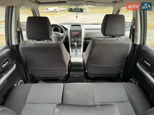 Черный Сузуки Гранд Витара, объемом двигателя 2 л и пробегом 151 тыс. км за 6999 $, фото 24 на Automoto.ua