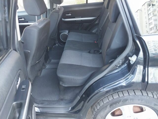 Сузуки Гранд Витара 2007 в Николаеве на Automoto.ua Черный Сузуки Гранд Витара, объемом двигателя 2 л и пробегом 215 тыс. км за 6500 $, фото 7 на Automoto.ua