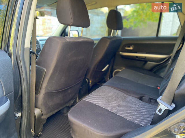 Сузуки Гранд Витара 2007 в Николаеве на Automoto.ua Черный Сузуки Гранд Витара, объемом двигателя 2 л и пробегом 198 тыс. км за 6500 $, фото 6 на Automoto.ua