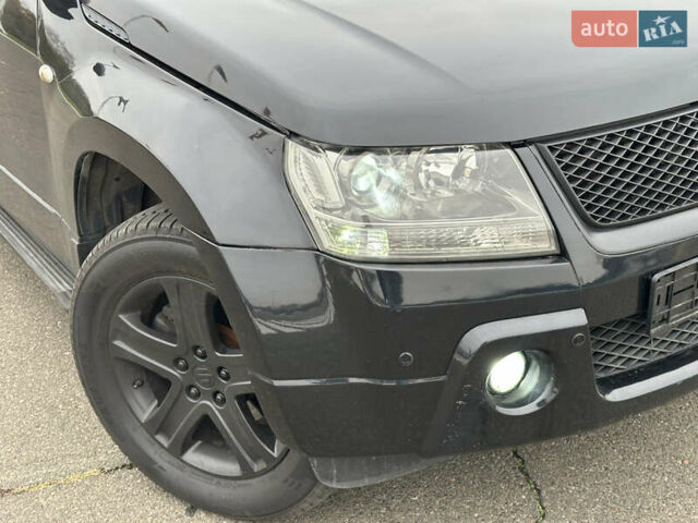 Черный Сузуки Гранд Витара, объемом двигателя 2 л и пробегом 212 тыс. км за 6700 $, фото 7 на Automoto.ua