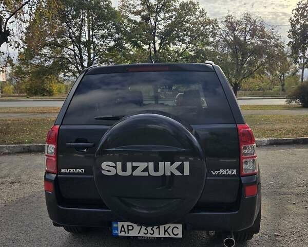 Чорний Сузукі Гранд Вітара, об'ємом двигуна 2 л та пробігом 237 тис. км за 8500 $, фото 2 на Automoto.ua