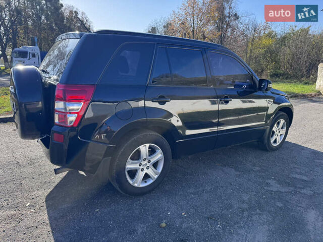 Черный Сузуки Гранд Витара, объемом двигателя 2 л и пробегом 230 тыс. км за 6800 $, фото 3 на Automoto.ua