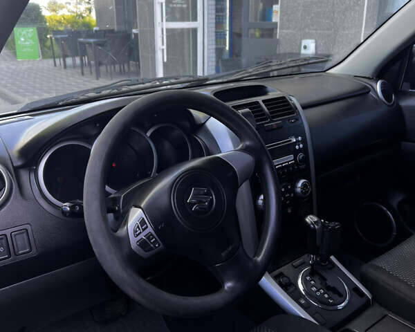 Черный Сузуки Гранд Витара, объемом двигателя 2 л и пробегом 211 тыс. км за 7499 $, фото 8 на Automoto.ua