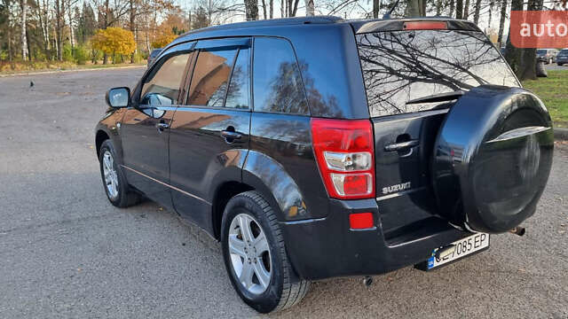 Чорний Сузукі Гранд Вітара, об'ємом двигуна 2 л та пробігом 245 тис. км за 5450 $, фото 13 на Automoto.ua