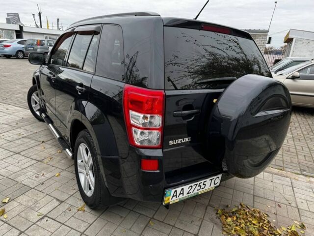 Чорний Сузукі Гранд Вітара, об'ємом двигуна 2.7 л та пробігом 170 тис. км за 7999 $, фото 2 на Automoto.ua