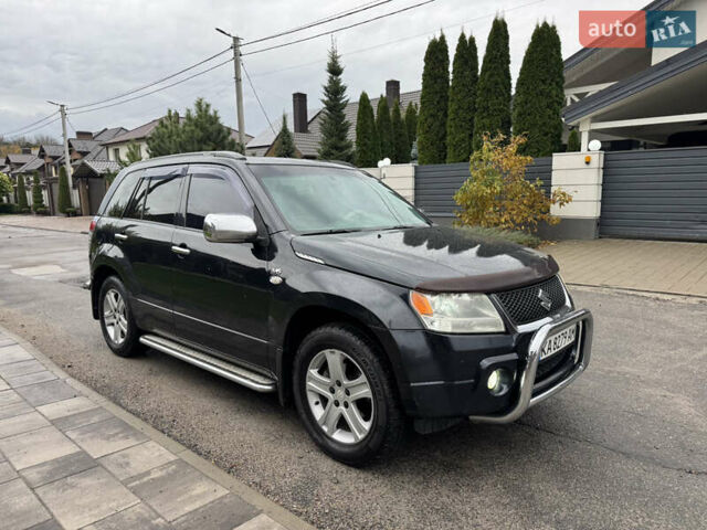 Черный Сузуки Гранд Витара, объемом двигателя 2.74 л и пробегом 310 тыс. км за 7500 $, фото 5 на Automoto.ua