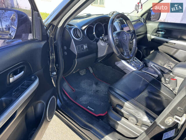 Черный Сузуки Гранд Витара, объемом двигателя 2 л и пробегом 230 тыс. км за 6800 $, фото 9 на Automoto.ua