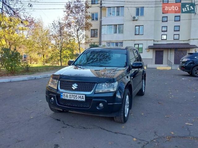 Чорний Сузукі Гранд Вітара, об'ємом двигуна 2 л та пробігом 216 тис. км за 6500 $, фото 4 на Automoto.ua