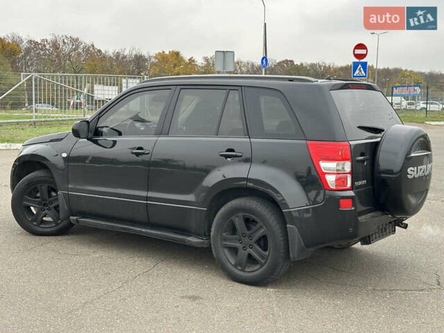 Черный Сузуки Гранд Витара, объемом двигателя 2 л и пробегом 212 тыс. км за 6700 $, фото 10 на Automoto.ua