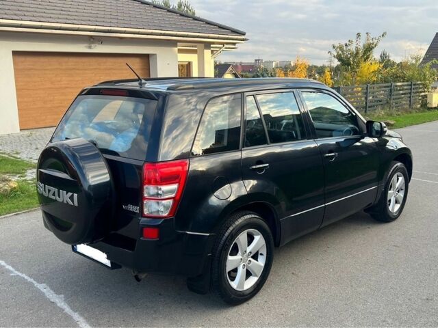 Сузуки Гранд Витара 2007 в Запорожье на Automoto.ua Черный Сузуки Гранд Витара, объемом двигателя 0.2 л и пробегом 280 тыс. км за 2750 $, фото 3 на Automoto.ua