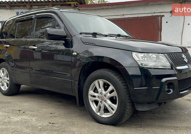 Черный Сузуки Гранд Витара, объемом двигателя 2 л и пробегом 290 тыс. км за 6200 $, фото 7 на Automoto.ua