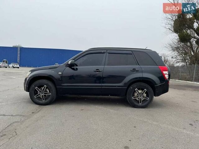Черный Сузуки Гранд Витара, объемом двигателя 2 л и пробегом 190 тыс. км за 5999 $, фото 7 на Automoto.ua