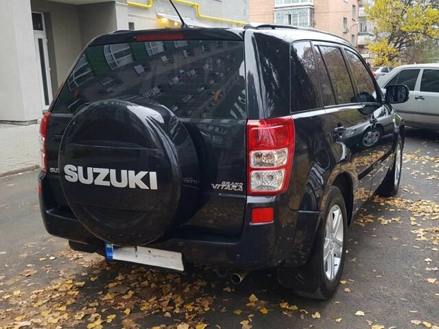 Черный Сузуки Гранд Витара, объемом двигателя 2 л и пробегом 235 тыс. км за 7500 $, фото 3 на Automoto.ua