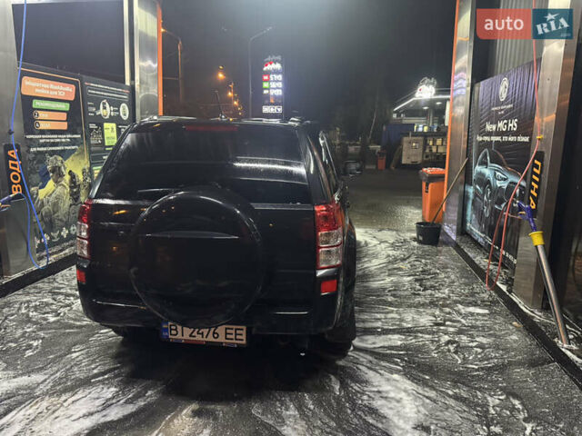 Черный Сузуки Гранд Витара, объемом двигателя 2 л и пробегом 177 тыс. км за 6600 $, фото 3 на Automoto.ua