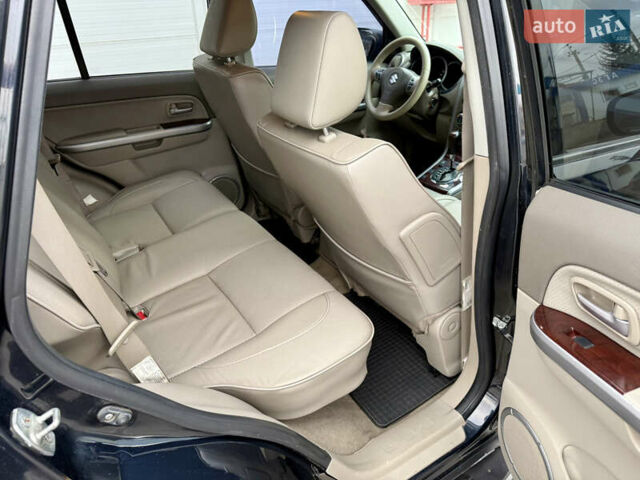 Черный Сузуки Гранд Витара, объемом двигателя 2.74 л и пробегом 178 тыс. км за 7500 $, фото 16 на Automoto.ua