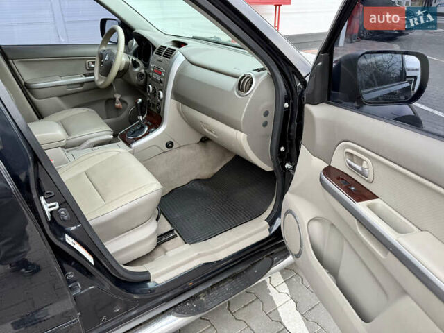 Черный Сузуки Гранд Витара, объемом двигателя 2.74 л и пробегом 178 тыс. км за 7500 $, фото 15 на Automoto.ua