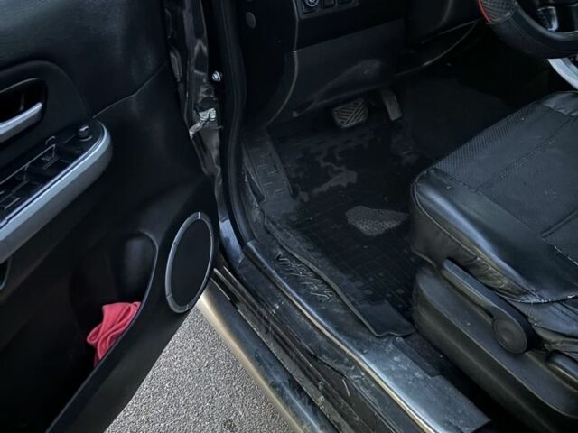 Чорний Сузукі Гранд Вітара, об'ємом двигуна 2.7 л та пробігом 285 тис. км за 7000 $, фото 3 на Automoto.ua