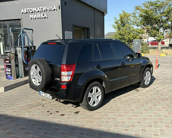 Чорний Сузукі Гранд Вітара, об'ємом двигуна 2.74 л та пробігом 155 тис. км за 7999 $, фото 3 на Automoto.ua