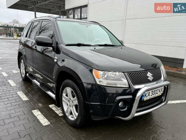 Черный Сузуки Гранд Витара, объемом двигателя 2.74 л и пробегом 178 тыс. км за 7500 $, фото 2 на Automoto.ua