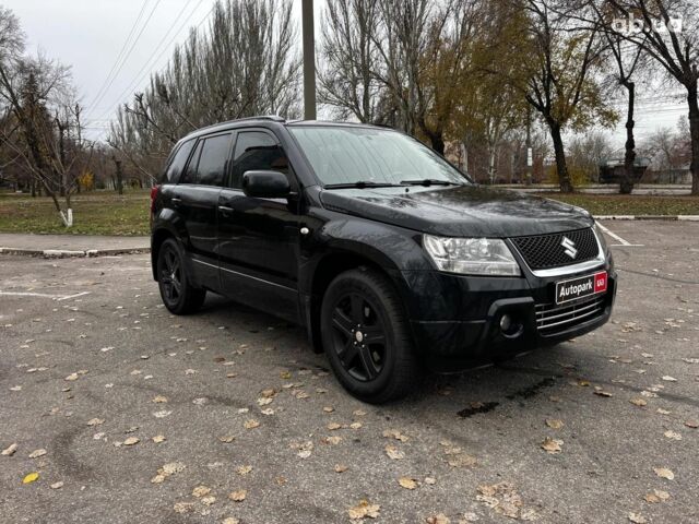 Чорний Сузукі Гранд Вітара, об'ємом двигуна 2 л та пробігом 238 тис. км за 8790 $, фото 2 на Automoto.ua