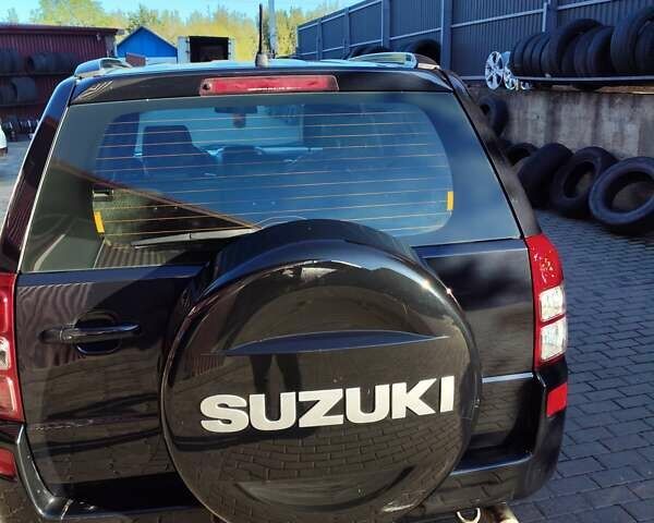 Черный Сузуки Гранд Витара, объемом двигателя 2 л и пробегом 173 тыс. км за 6500 $, фото 4 на Automoto.ua