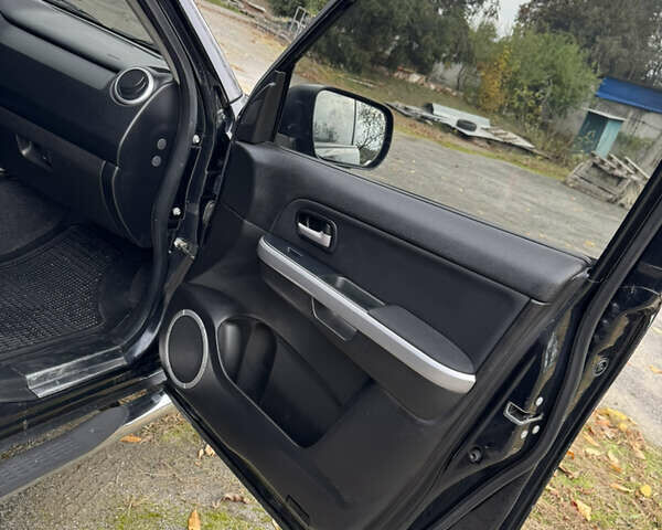 Черный Сузуки Гранд Витара, объемом двигателя 2 л и пробегом 151 тыс. км за 6999 $, фото 27 на Automoto.ua