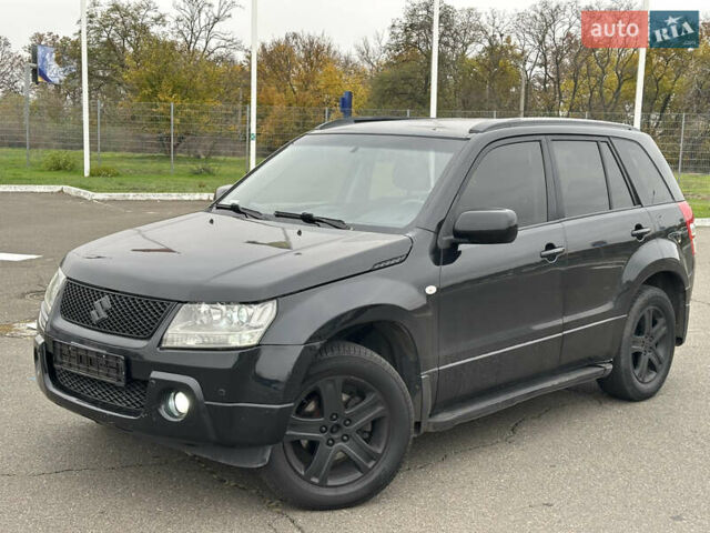 Черный Сузуки Гранд Витара, объемом двигателя 2 л и пробегом 212 тыс. км за 6700 $, фото 2 на Automoto.ua