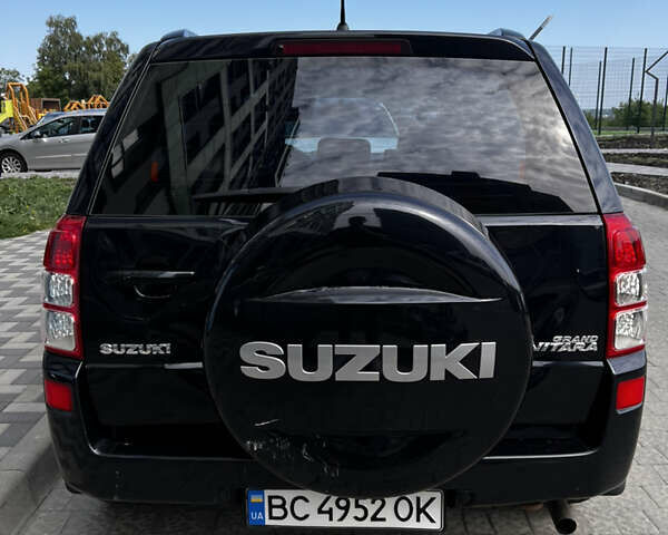 Черный Сузуки Гранд Витара, объемом двигателя 2 л и пробегом 211 тыс. км за 7499 $, фото 6 на Automoto.ua