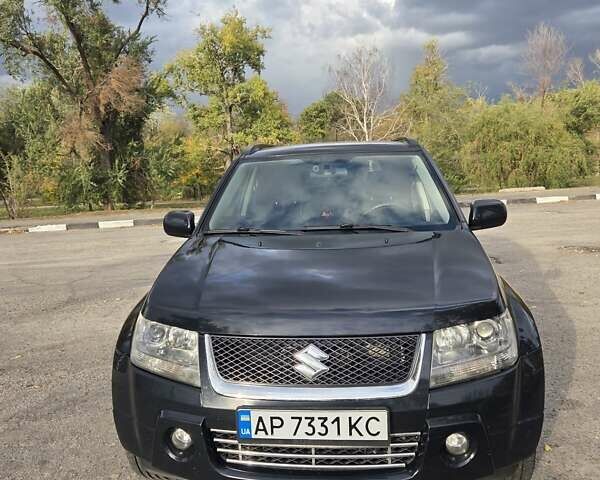 Чорний Сузукі Гранд Вітара, об'ємом двигуна 2 л та пробігом 237 тис. км за 8500 $, фото 3 на Automoto.ua