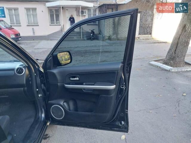 Чорний Сузукі Гранд Вітара, об'ємом двигуна 2 л та пробігом 216 тис. км за 6500 $, фото 15 на Automoto.ua