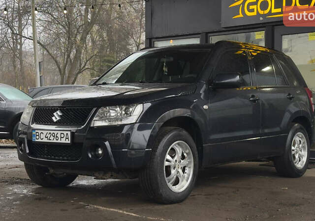 Черный Сузуки Гранд Витара, объемом двигателя 2 л и пробегом 220 тыс. км за 6500 $, фото 2 на Automoto.ua