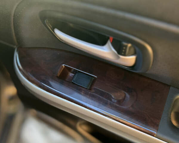 Чорний Сузукі Гранд Вітара, об'ємом двигуна 2 л та пробігом 209 тис. км за 7500 $, фото 26 на Automoto.ua