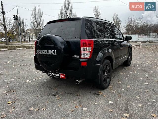 Черный Сузуки Гранд Витара, объемом двигателя 2 л и пробегом 238 тыс. км за 8790 $, фото 6 на Automoto.ua
