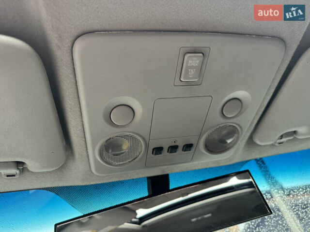 Черный Сузуки Гранд Витара, объемом двигателя 2.74 л и пробегом 310 тыс. км за 7500 $, фото 10 на Automoto.ua