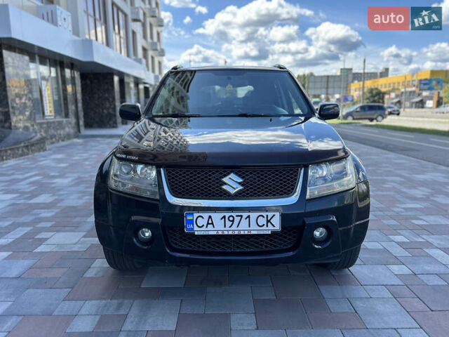 Чорний Сузукі Гранд Вітара, об'ємом двигуна 2 л та пробігом 249 тис. км за 5999 $, фото 10 на Automoto.ua