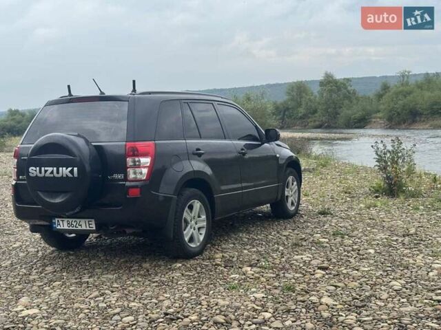 Черный Сузуки Гранд Витара, объемом двигателя 2 л и пробегом 259 тыс. км за 6200 $, фото 3 на Automoto.ua