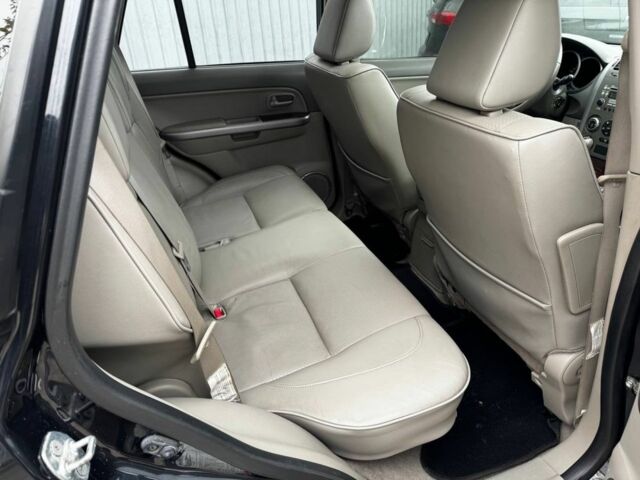 Чорний Сузукі Гранд Вітара, об'ємом двигуна 2.7 л та пробігом 170 тис. км за 7999 $, фото 14 на Automoto.ua