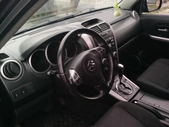 Черный Сузуки Гранд Витара, объемом двигателя 2.7 л и пробегом 246 тыс. км за 7000 $, фото 1 на Automoto.ua