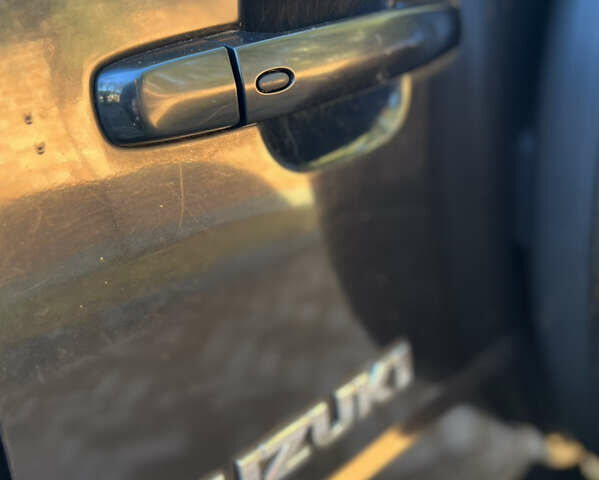 Чорний Сузукі Гранд Вітара, об'ємом двигуна 2 л та пробігом 209 тис. км за 7500 $, фото 21 на Automoto.ua