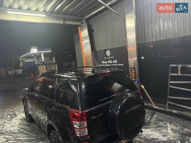 Черный Сузуки Гранд Витара, объемом двигателя 2 л и пробегом 177 тыс. км за 6600 $, фото 5 на Automoto.ua