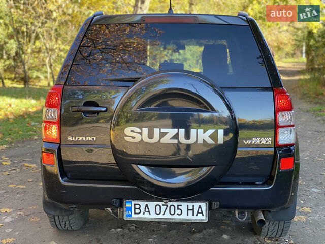 Сузуки Гранд Витара 2007 в Николаеве на Automoto.ua Черный Сузуки Гранд Витара, объемом двигателя 2 л и пробегом 198 тыс. км за 6500 $, фото 4 на Automoto.ua