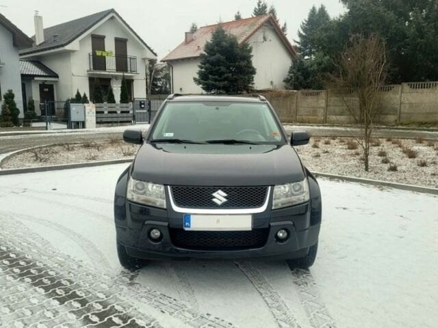 Чорний Сузукі Гранд Вітара, об'ємом двигуна 2.2 л та пробігом 234 тис. км за 3200 $, фото 4 на Automoto.ua