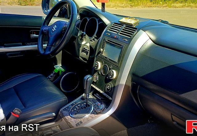 Чорний Сузукі Гранд Вітара, об'ємом двигуна 2.4 л та пробігом 102 тис. км за 8100 $, фото 4 на Automoto.ua