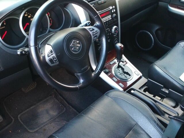 Черный Сузуки Гранд Витара, объемом двигателя 2 л и пробегом 245 тыс. км за 7300 $, фото 2 на Automoto.ua