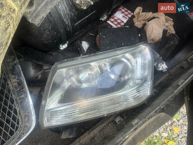 Черный Сузуки Гранд Витара, объемом двигателя 2 л и пробегом 240 тыс. км за 2900 $, фото 15 на Automoto.ua