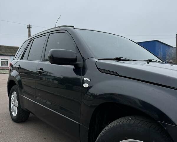 Чорний Сузукі Гранд Вітара, об'ємом двигуна 1.9 л та пробігом 225 тис. км за 7800 $, фото 2 на Automoto.ua